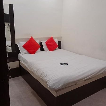 Hotel Nahta Palace Ujjain Esterno foto